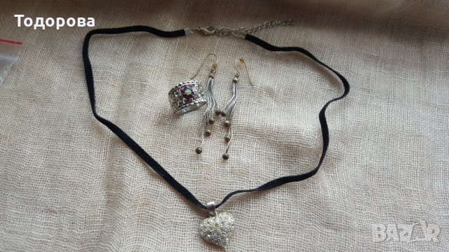 Комплект-колие,обици и пръстен