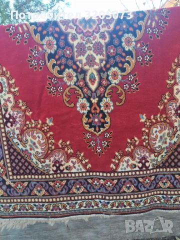 Вълнен килим