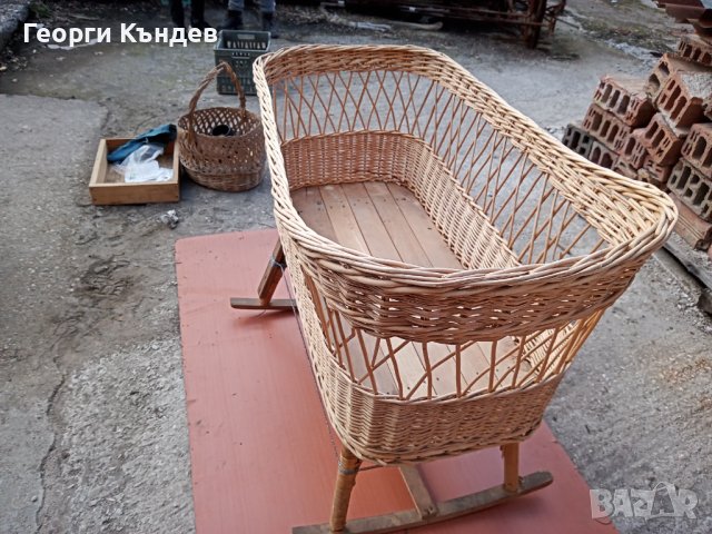 Стариина за новородено люлка