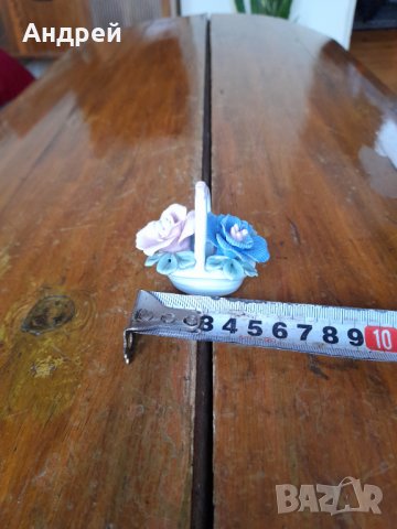 Стар порцеланов сувенир, снимка 3 - Други ценни предмети - 34916835