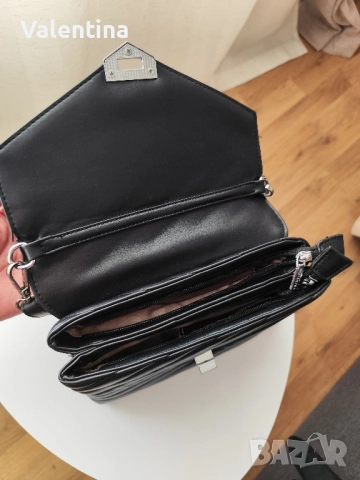Черна дамска чанта кожена, снимка 3 - Чанти - 51609136