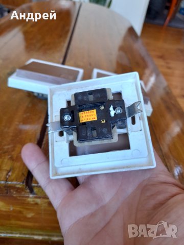 Стар електрически ключ за стълбищно осветление, снимка 3 - Други ценни предмети - 33464335