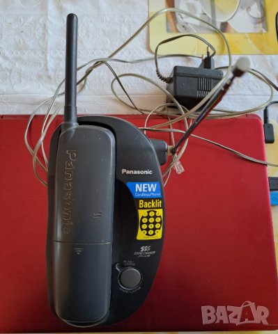 Телефон Panasonic безжичен, с подвижна слушалка, снимка 1 - Стационарни телефони и факсове - 39669861