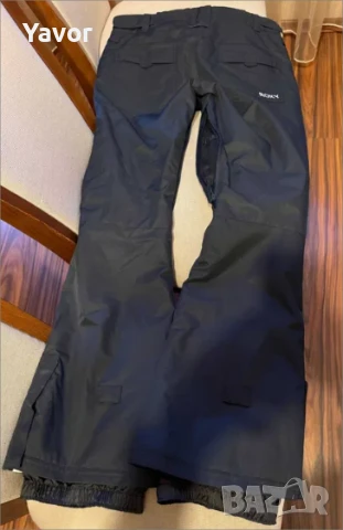 Дамски ски панталон Roxy M, Х108, Т85, водоусточив 10k, с проветряване, снимка 2 - Панталони - 51081843