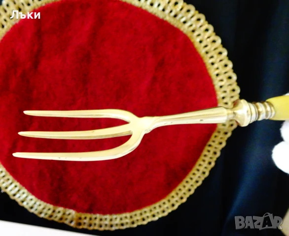 Бронзова вилица,тризъбец,каталин. , снимка 3 - Антикварни и старинни предмети - 50689747