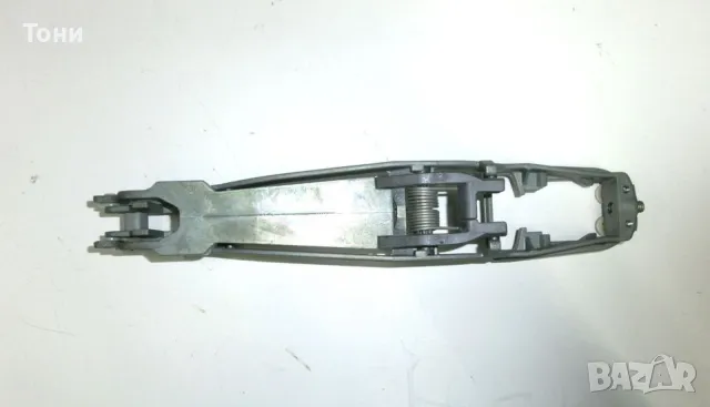 Търся дръжка за Мерцедес 124 купе, снимка 5 - Части - 43171663