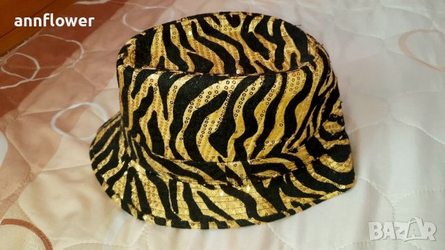Тигрова шапка с паиети, снимка 6 - Шапки - 34042278