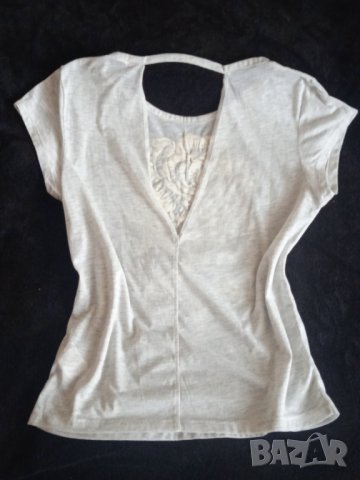 H&M дамска тениска с роза и ефектен гръб - ОТЛИЧНА!, снимка 4 - Тениски - 43856344