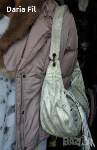 Бяло-златиста чанта с камъчета , снимка 3 - Чанти - 27370646