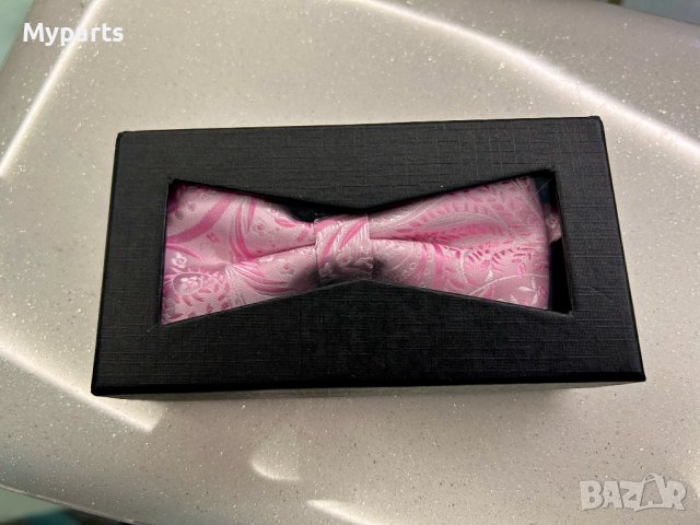 Папионка, кърпичка и ръкавели в розов цвят с кутия, снимка 2 - Сватбени аксесоари - 43173272