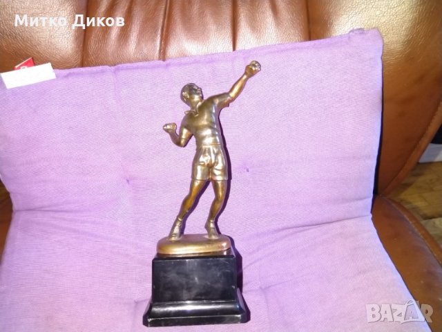 Спортна скулптурка месинг винтидж маде ин Италия