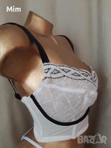 80 С Бял дантелен сутиен  с широк колан , снимка 5 - Бельо - 37648468