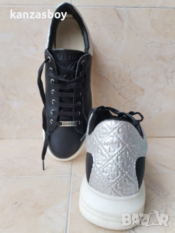 Guess Vibo - страхотни мъжки Сникърси КАТО НОВИ 45, снимка 7 - Маратонки - 52055838