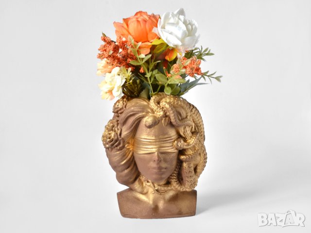 Декоративна ваза скулптура Медуза Горгона/ Подарък за дома / Ваза за цветя и сукуленти, снимка 2 - Декорация за дома - 40522564