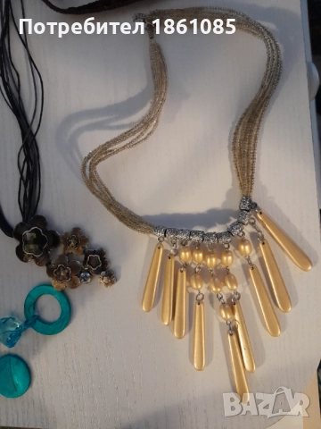 Лот от четири огърлици, снимка 4 - Колиета, медальони, синджири - 52015305