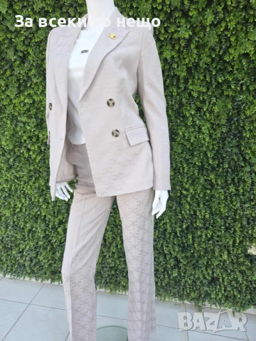 Celine Дамски Бежов Костюм Селин Код L-A15, снимка 3 - Костюми - 53217145