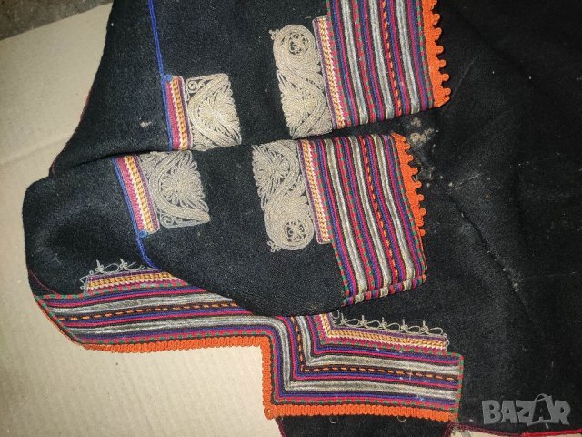 Продавам носия -сая .Сърма  гайтан..., снимка 8 - Други ценни предмети - 30786680