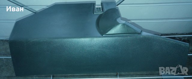 Продавам капак под моторчето на парното за Нисан Х трейл T30 2004