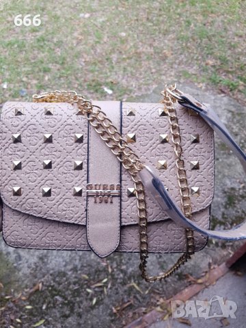 Чанти. GUESS , снимка 2 - Чанти - 43390611