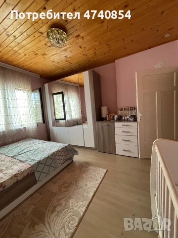 Двуетажна тухлена къща с таванска стая, двор и гараж в гр. Омуртаг, снимка 13 - Къщи - 53512135