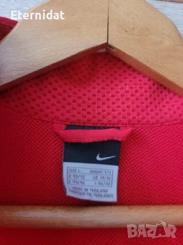 Червено яке NIKE ветровка , снимка 2 - Якета - 49934223