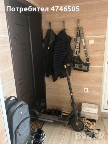 Електрическата тротинетка Xiaomi Mi Scooter Essential