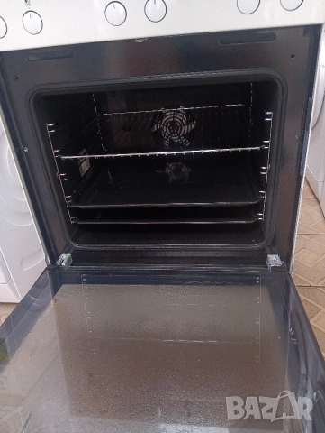 Свободно стояща печка с керамичен плот VOSS Electrolux с две години гаранция!, снимка 3 - Печки, фурни - 53449051