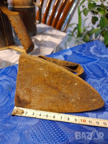 Антична ютия и картини , снимка 2 - Антикварни и старинни предмети - 36798012