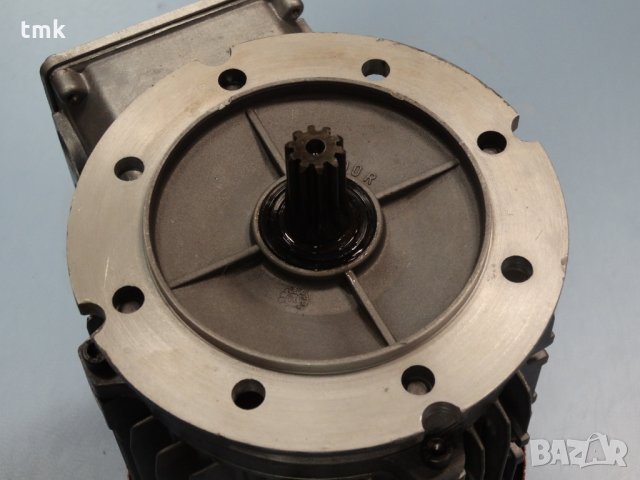 Електродвигател със спирачка T 90S 12/4 BR B5 42 NT, снимка 7 - Електродвигатели - 28024777