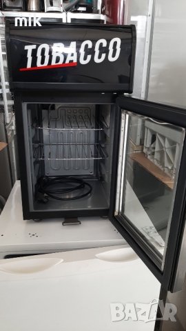 Малка  витрина, снимка 5 - Хладилници - 43897266