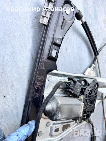 Машинка ел. стъкло предна дясна за Мерцедес Ц-класа w203.A2037201646.A2208204542, снимка 4 - Части - 47486815