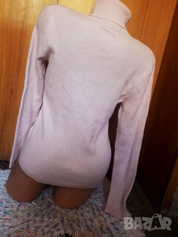 Бледо розово поло плетиво М, снимка 3 - Блузи с дълъг ръкав и пуловери - 34627418