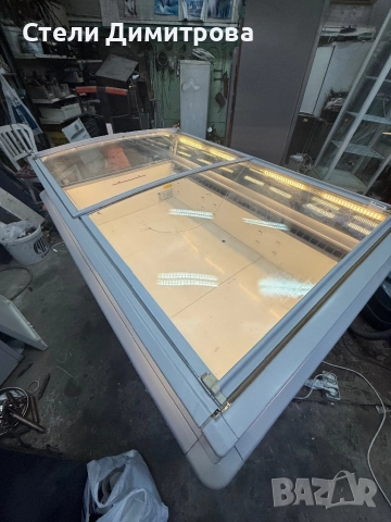 Минусова хладилна витрина CARRIER-Унгария, снимка 2 - Хладилни витрини и фризери - 52279257