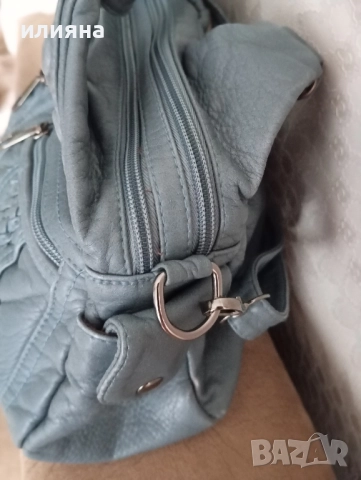 Дамска чанта, снимка 5 - Чанти - 52193282