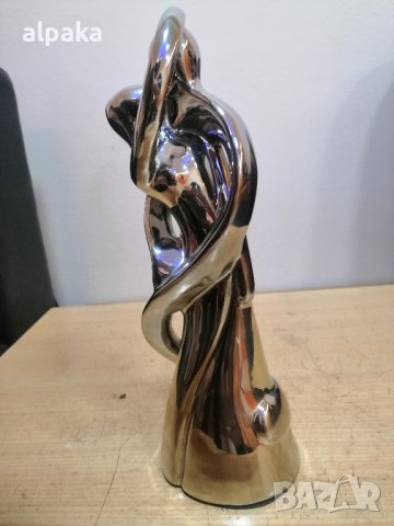 Продавам дизанерска красива статуетка, инокс, снимка 2 - Декорация за дома - 43847807
