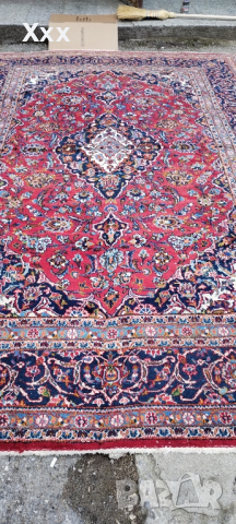 Ръчно тъкан вълнен Персийски килим и две пътеки.Произход Иран., снимка 3 - Килими - 44844961