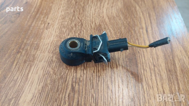 Детонационен Датчик VW Голф 2 - Пасат - Поло - Сеат
- Bosch - 0261231045 - 030905377A, снимка 2 - Части - 50815506