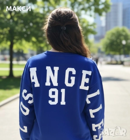 Модерен дълъг ватиран блузон в синьо с надписи на гърба- мека, топла, еластична и комфортна, снимка 2 - Блузи с дълъг ръкав и пуловери - 53142947