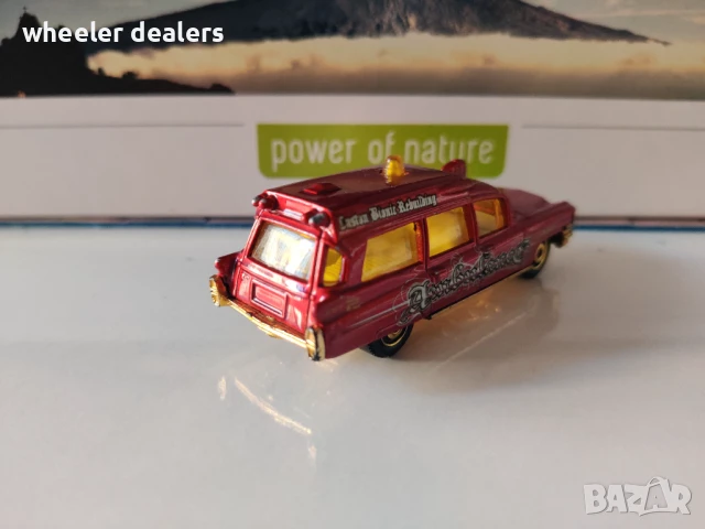 Метална количка Matchbox Мачбокс 1963 Cadillac Ambulance, снимка 5 - Колекции - 50754635
