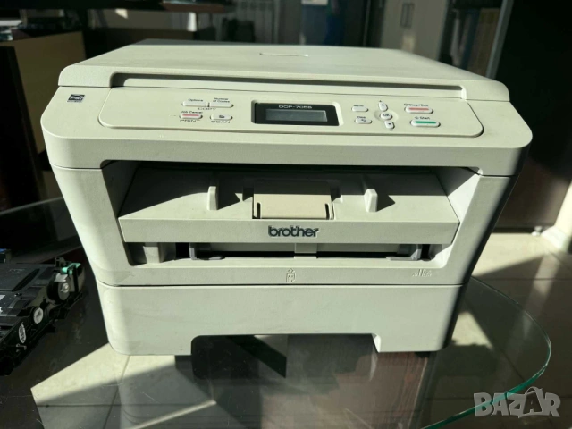 Принтер и скенер brother Dcp7055