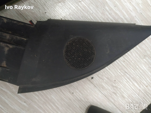 Лайсна с пищялка предна дясна врата  VW Пасат 5 - 3B0035411B