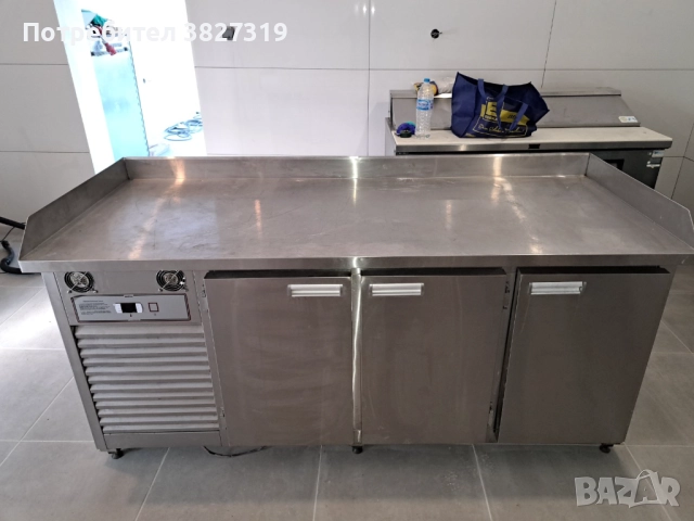 Хладилна маса за пица - 2500 лв, снимка 5 - Хладилни витрини и фризери - 52874440