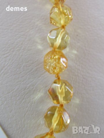 Елегантно дамско колие от първокласен Балтиийски кехлибар, снимка 2 - Колиета, медальони, синджири - 43442021