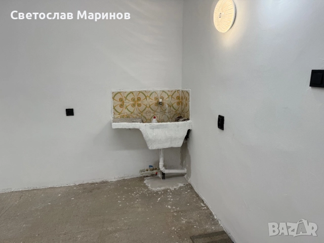 Гараж - 22 квадрата , снимка 5 - Гаражи и паркоместа - 51681967