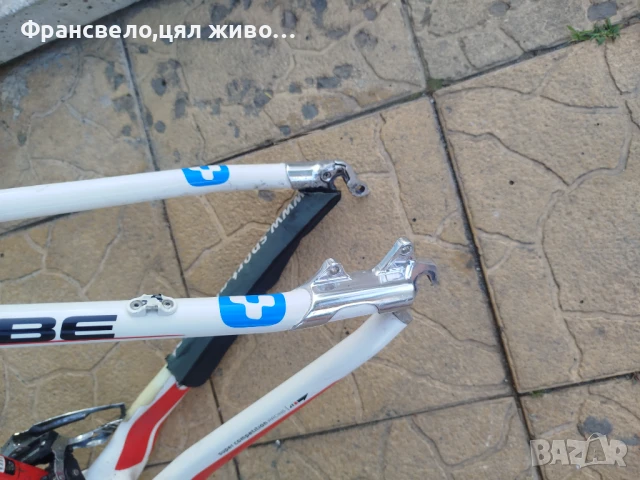 26 цола карбон рамка велосипед колело с монтаж чело прав стержен и дерайлъор не е пукната , снимка 2 - Части за велосипеди - 50646855