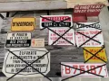 Стари емайлирани и пластмасови СОЦ/старинни табели , снимка 1