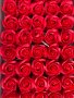 Сапунени рози в кутия 50 броя - едноцветни и двуцветни - МНОГО АРОМАТНИ, снимка 1