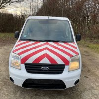 Продавам Ford Tourneo Conekt с климатик контрол на стабилността 2010 година0, снимка 2 - Бусове и автобуси - 39710999