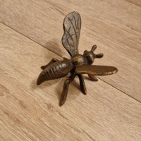 Масивна Чугунена пчела–450гр, снимка 4 - Градински мебели, декорация  - 39730246