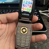 Телефон Samsung с капаче , снимка 4 - Samsung - 43096566